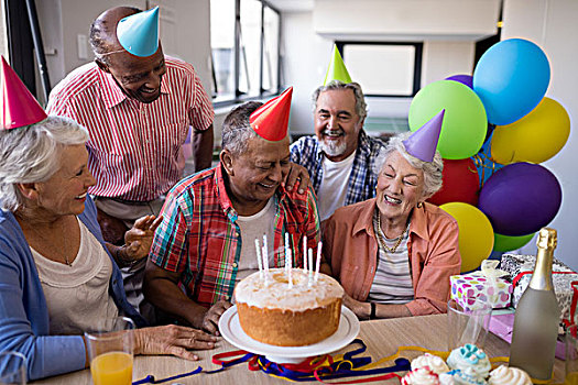 高兴,老人,朋友,生日蛋糕,聚会,庆贺,养老院