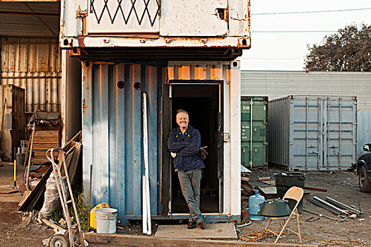 建筑工人,倚靠,入口,褶皱,小屋