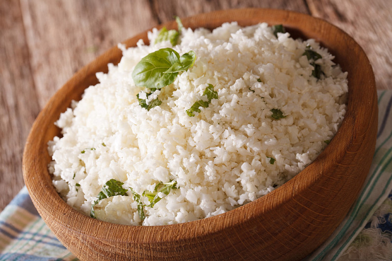 花椰菜,米飯,羅勒,碗,橫圖,特寫_高清圖片_全景視覺