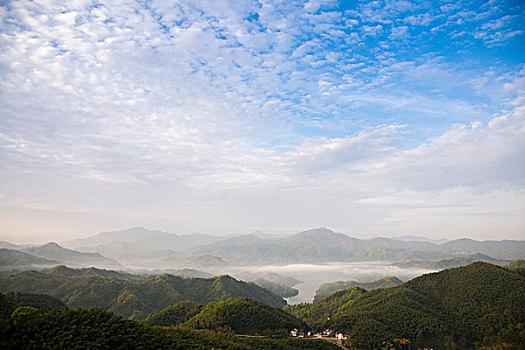 大别山群山