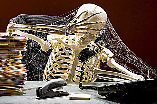 骨骼,坐,书桌,交谈,电话,网,堆积,文书