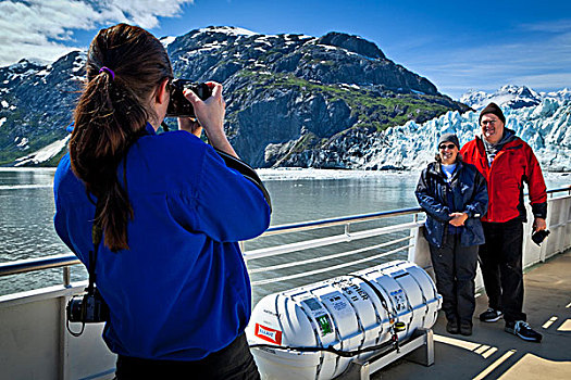 船员,游船,拍照,伴侣,正面,冰河,冰河湾国家公园,保存,东南阿拉斯加,夏天