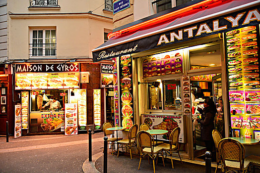 巴黎拉丁区的街景