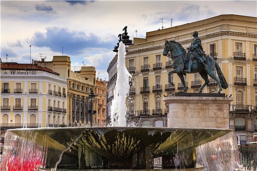 入口,太阳,广场,喷泉,国王,骑马雕像,马德里,西班牙