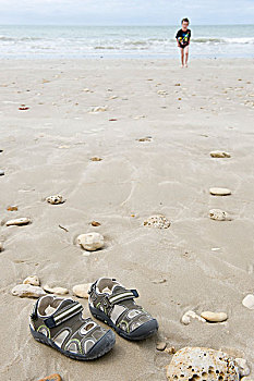 男孩,海滩,聚焦,凉鞋,前景