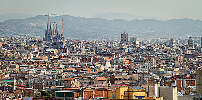 西班牙,巴塞罗那,天际线,风景,著名,神圣家族教堂,左边