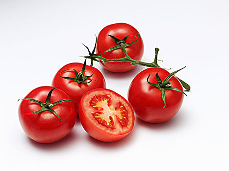 四个,西红柿,平分,白色,表面