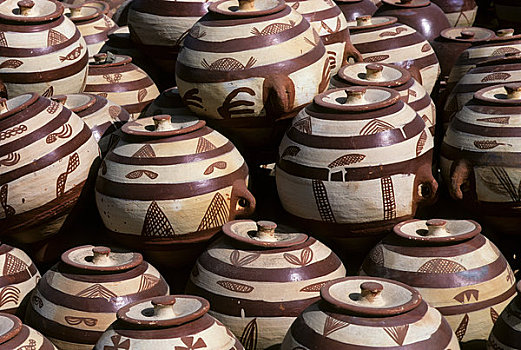马里,市场一景,陶器