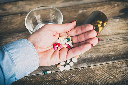 女人,药品,手