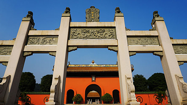 宁静寺院