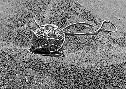 缠结,绳索,躺着,沙子