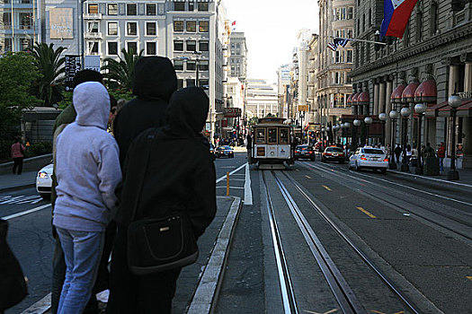 美国,加州,旧金山,市区街头的有轨电车
