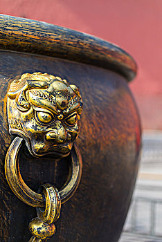 故宫鎏金铜缸