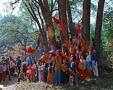 80年代末广东连州某农村的孩子们
