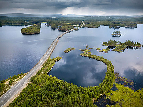 弯路,湖,风景,北方生物带,北极,针叶树,小,岛屿,瑞典,欧洲