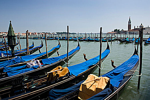 意大利,威尼斯,排,小船,停靠,靠近