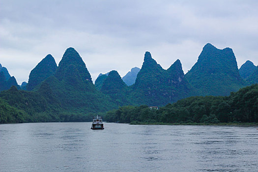 百里漓江,风景如画