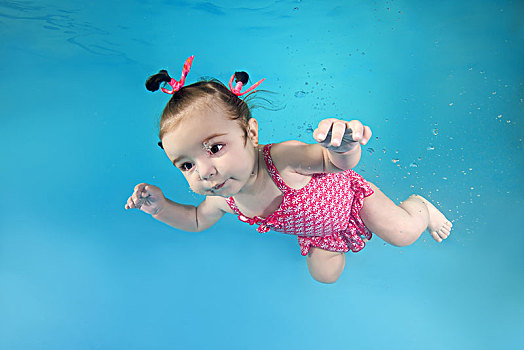 小女孩,粉色,泳衣,跳水,游泳池,乌克兰,欧洲