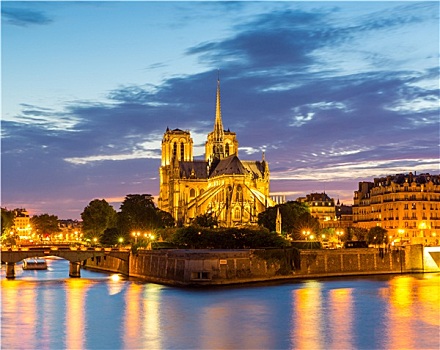 圣母大教堂,巴黎,黃昏