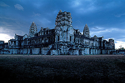 柬埔寨,吴哥窟,庙宇,黄昏,雷雨天气