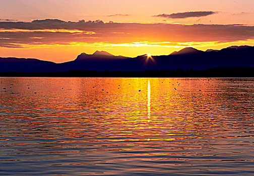 日出,且姆瑟湖,上巴伐利亚,德国,欧洲