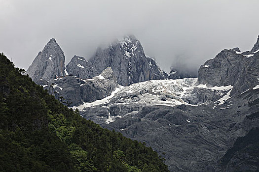 玉龙雪山