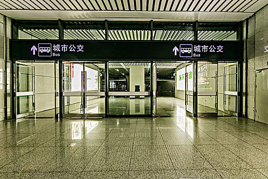 湖南省长沙市高铁南站候车大厅建筑景观