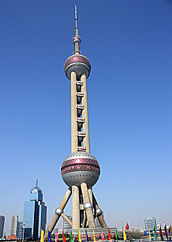 东方明珠上海外滩世贸中心明珠电视台蓝天建筑旅游景点