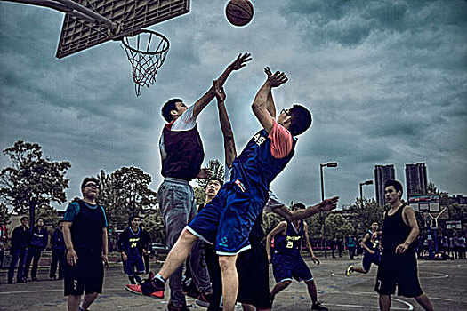 篮球比赛投篮上篮盖帽篮球海报