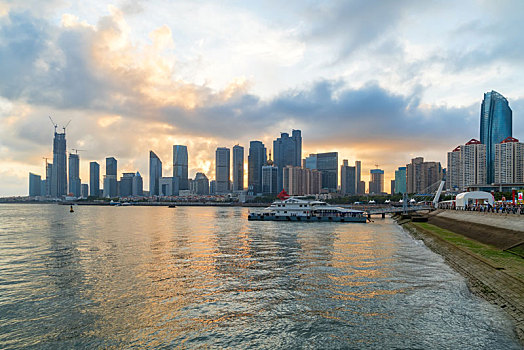 青岛城市天际线