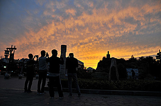 旅行夕阳人学生剪影天空