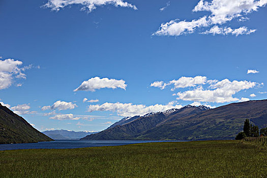 湖畔美景