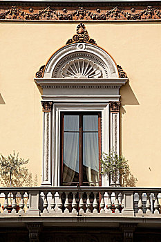 意大利佛罗伦萨圣凡尼礼堂天堂门