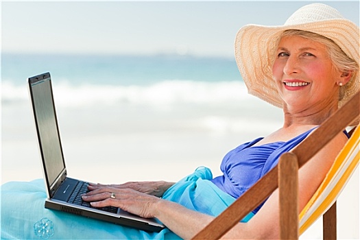 高兴,女人,工作,笔记本电脑,海滩