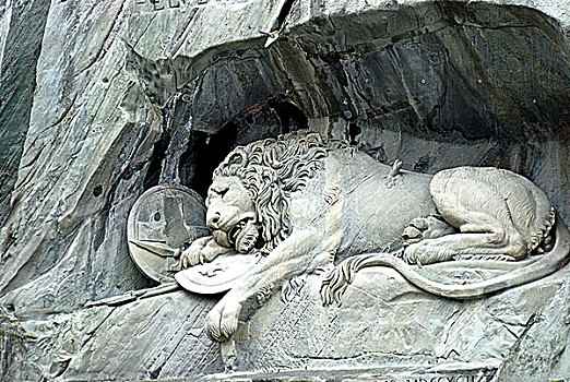 瑞士卢塞恩狮子广场的狮子纪念碑