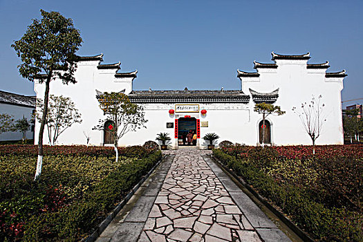 横店,影视基地,古代建筑,房子,木头,老宅,孔子,孔府,孔庙,牌坊,蓝天,石路