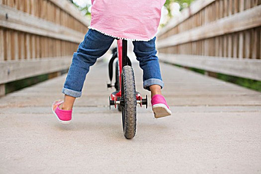 孩子,骑,自行车,木板路