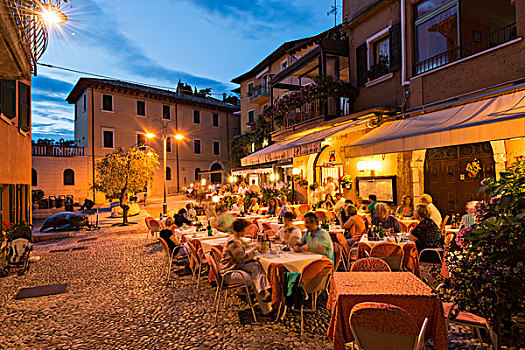 餐馆,晚上,马尔切斯内,维罗纳,省,威尼托,意大利,欧洲