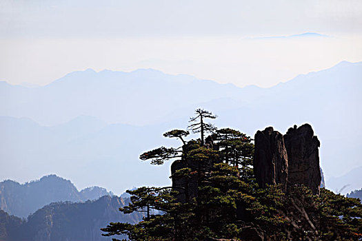 山峦,山顶,远景