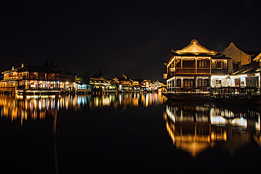 上海朱家角古镇夜景