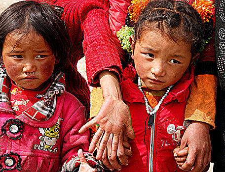藏族孩子