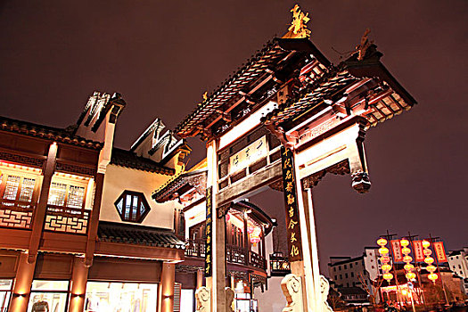 南京古秦淮古典建筑的夜景