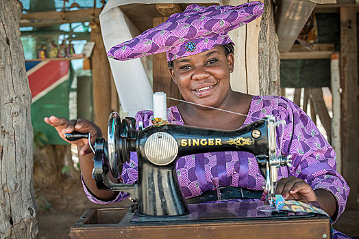 女人,特色,头饰,衣服,坐,缝纫机,区域,纳米比亚,非洲