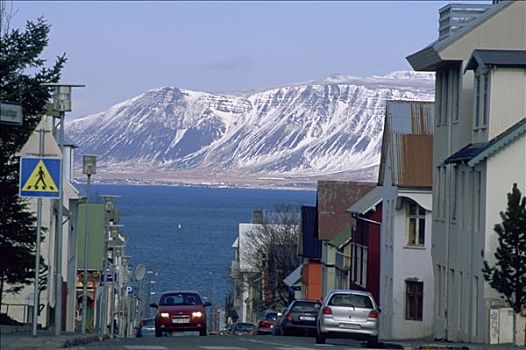 冰岛,攀升,城镇