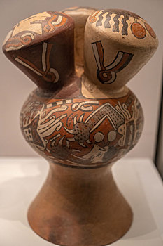 秘鲁中央银行附属博物馆纳斯卡彩绘陶鼓
