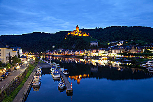 科赫姆,城堡,夜晚,摩泽尔河,莱茵兰普法尔茨州,德国,欧洲