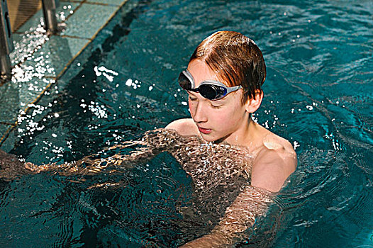 男孩,游泳者,13岁,泳镜,游泳池