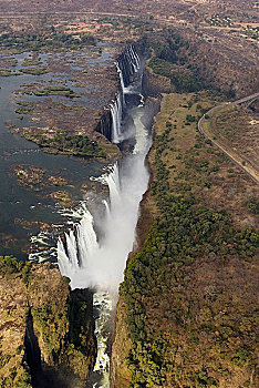 航拍,赞比西河,维多利亚瀑布,前景,瀑布,津巴布韦,后面,彩虹瀑布,东方,赞比亚,世界遗产,非洲