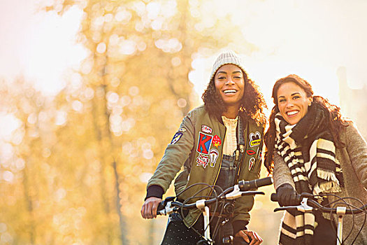 头像,微笑,美女,朋友,骑自行车,秋天,街道