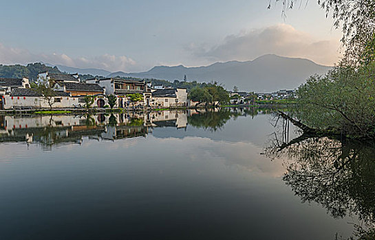 黄山市黟县宏村南湖风光